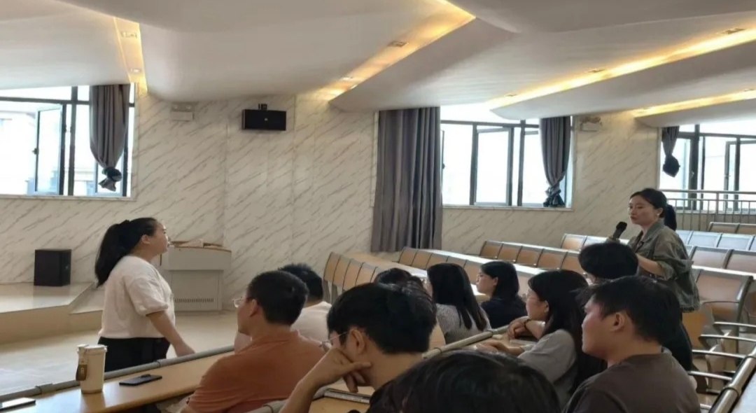 正在上傳...